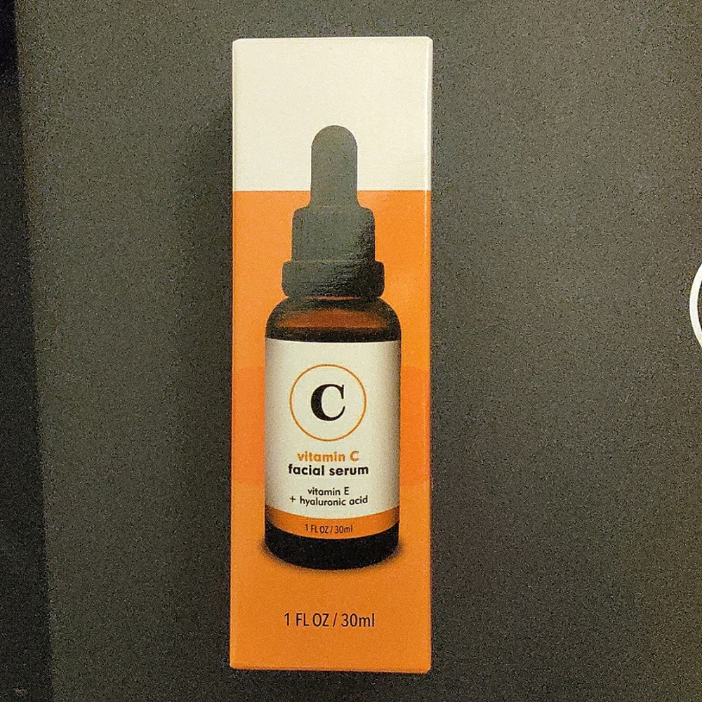 Vitamin C facial serum